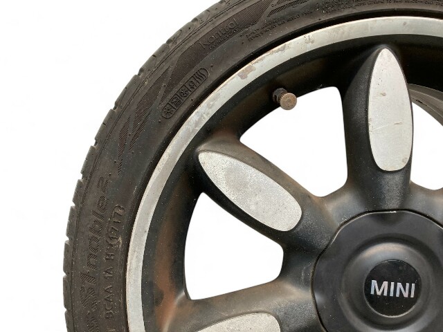 Mini Cooper Sidewalk Edition 17