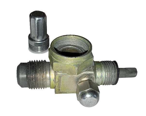 New Rotolock Backseat low side service valve w/#10 Male flare thread 117828C91