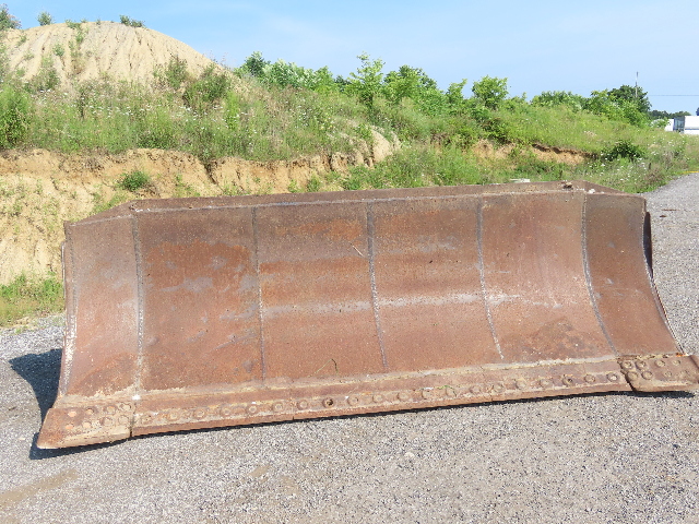 International Dresser TD25C Dozer 13 straight S or U blade