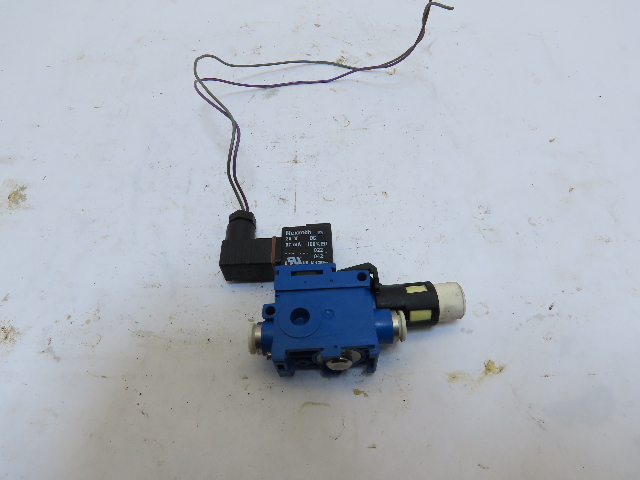 Rexroth 579-066-844-0 Pneumatic Air Valve 24V DC VDC 8MM 5/16 push to conn ports