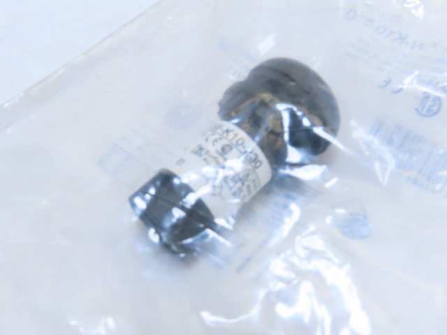 Eaton C22S-DL-XW-K10-230 pushbutton actuator momentary white light 230 V AC