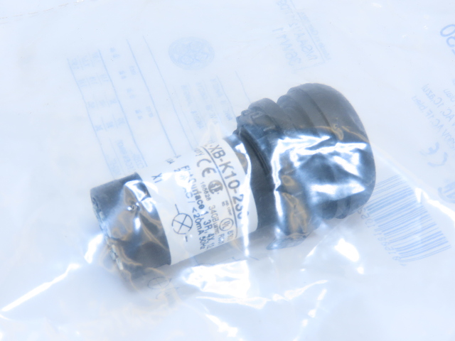 Eaton C22S-DRL-XB-K10-230 Pushbutton Illuminated Maintained Blue No Lense 230V