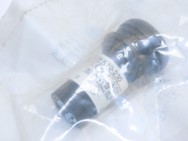 Eaton C22S-DRL-XW-K10-230 Pushbutton Illuminated Maintained White No Lense 230V