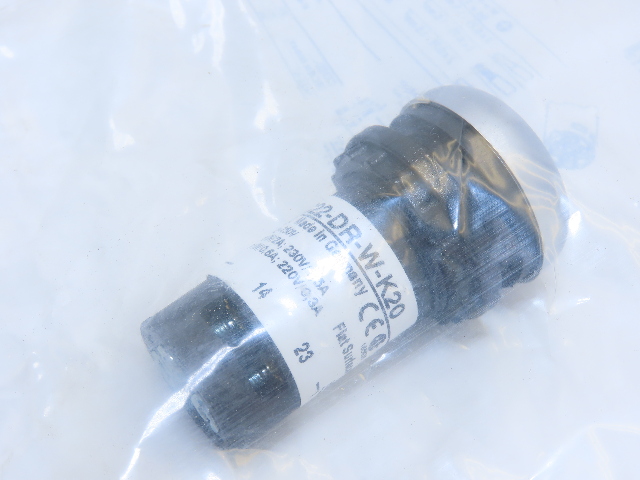 Eaton C22-DR-W-K20 Compact Pushbutton Non-illuminated Maintained White Flush
