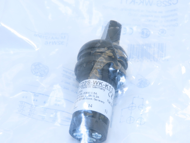 Eaton C22S-WK-K11 2 Position Momentary Rotary Selector Switch BLK&WHT Knob