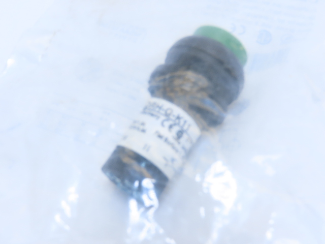 Eaton C22S-DRH-G-K11 Compact Pushbutton Maintained Non-illuminated Green Button