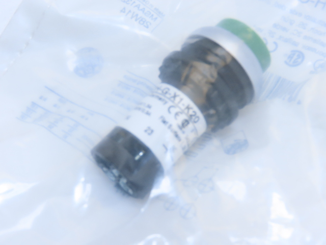 Eaton C22-DH-G-X1-K20 Compact Pushbutton Non-Illuminated Momentary Green X1 Etch