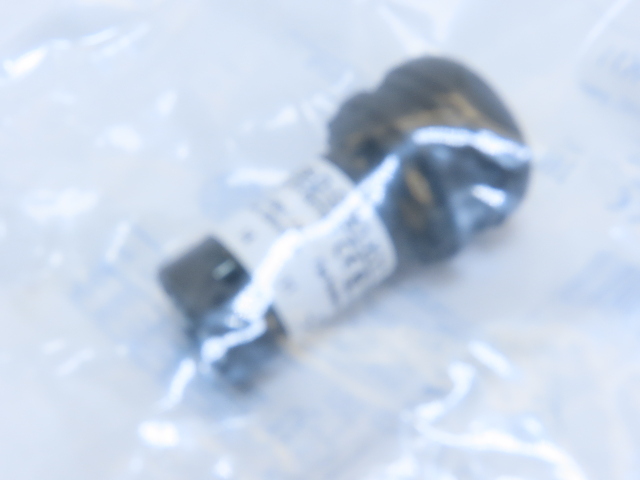 Eaton C22S-D-G-X1-K11 Pushbutton Non-illuminated Momentary Green Flush X1 Etch