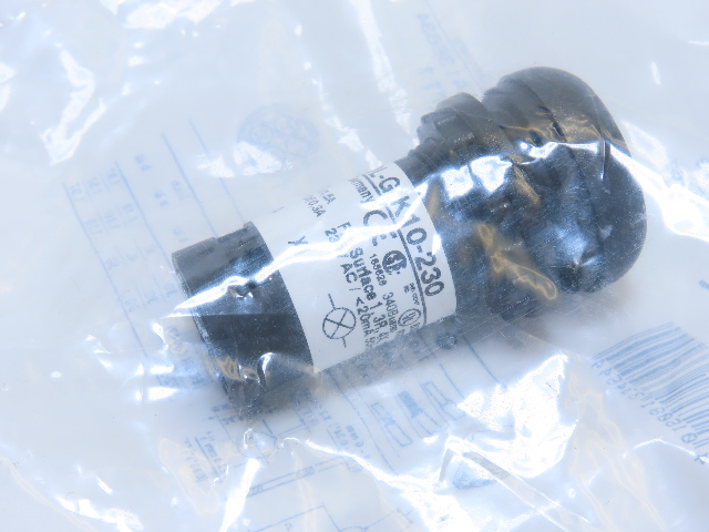 Eaton C22S-DL-G-K10-230 Pushbutton Illuminated Momentary Green 1NO