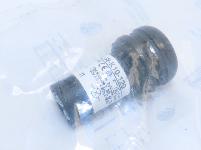 Eaton C22S-DRL-W-K10-120 Pushbutton Illuminated Maintained White Lense 120V 1NO