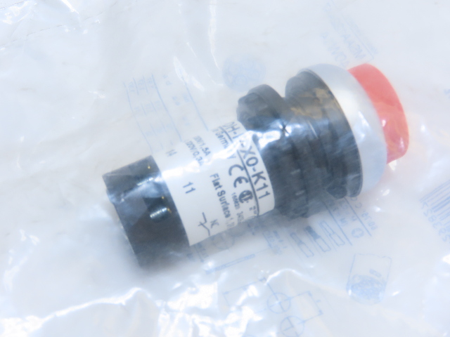 Eaton C22-DH-R-X0-K11 Compact Pushbutton Non-Illuminated Momentary Red X0 Etch