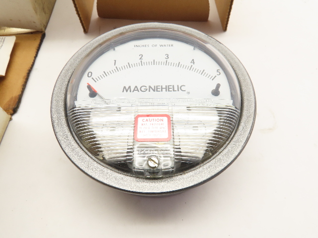 Dwyer #2005 Magnehelic Pressure Gauge 0-5 inches of Water