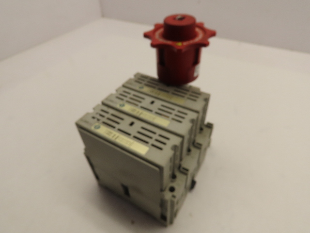 Allen Bradley 194R-J60-1753 Fusible Disconnect Switch 60A 3P 600V Handle 194R-N2