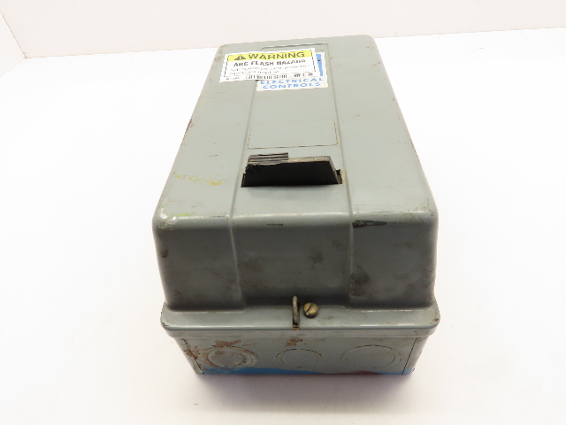 Square D 8536SBG2 Nema Size 0 Motor Starter 3-5Hp W/Enclosure 120/240V Coil