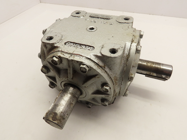 Curtis 412M Right Angle Type C Bevel Gearbox 1:1 Ratio 1-1/4" Dia x 2.5" Shafts
