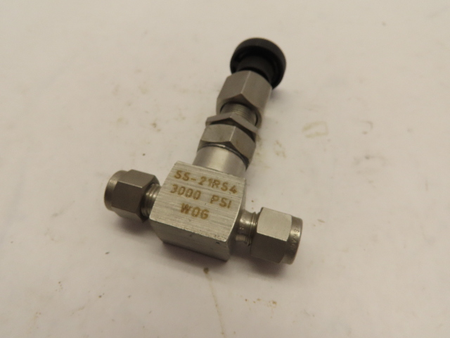 Whitey SS-21RS4 316 Stainless Steel Needle Valve 3000 PSI 1/4" Tube compression