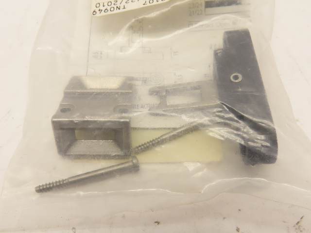 Allen-Bradley 440K-A21030 Guard Master Interlock Switch Accessories