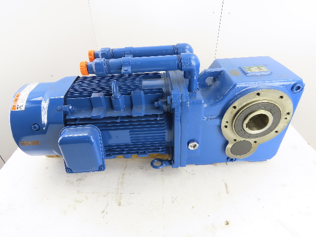 Sumitomo KHYM15-82-EPY2-B-15 15Hp Helical Gear Motor 15:1 Ratio 117 RPM 480V