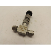 Whitey SS-21RS4 316 Stainless Steel Needle Valve 3000 PSI 1/4" Tube compression