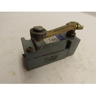 SQUARE D LIMIT SWITCH 9007C54B2 SERIES A W/TYPE B OPERATING HEAD EA-1 Roller Arm