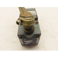 SQUARE D LIMIT SWITCH 9007C54B2 SERIES A W/TYPE B OPERATING HEAD EA-1 Roller Arm