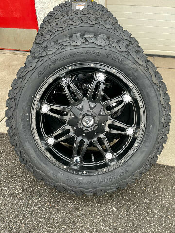20x9 D531 Fuel Hostage Black Wheels BFG 32
