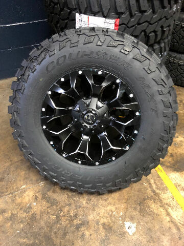 17x9 Fuel Assault D546 Black Wheels Rims 33