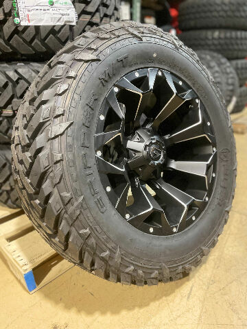 5 20x10 Fuel D546 Assault Black Wheels 35