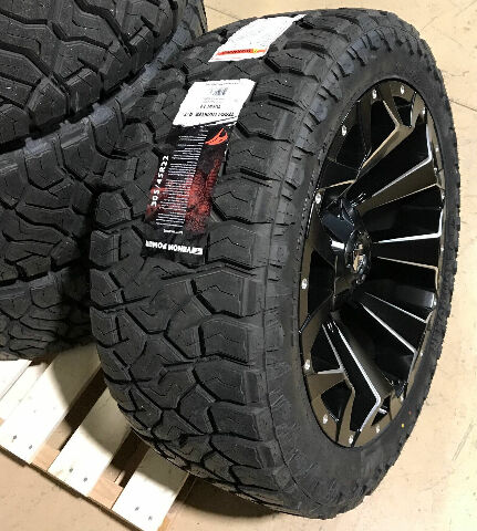 最新作売れ筋が満載 22x10 Fuel D546 Assault Wheels 30545R22 33 記念グッズ