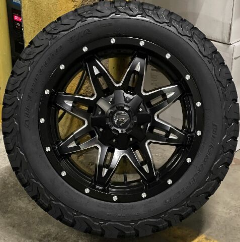 20x9 Fuel D567 Lethal Black Wheels 32