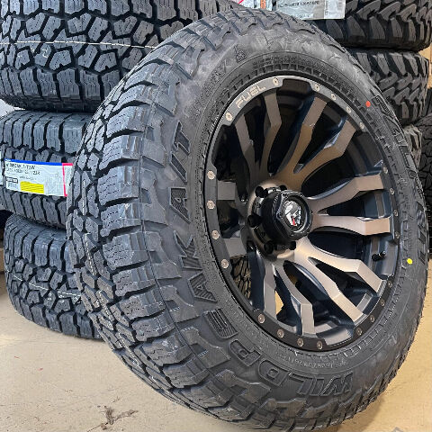 20x10 Fuel D674 Blitz Wheels 34