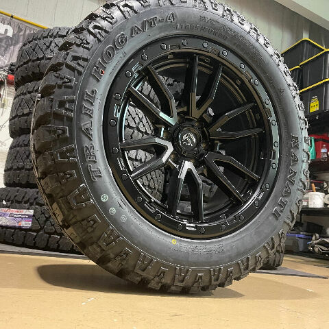 20x9 Fuel D679 Rebel Black Wheels 33