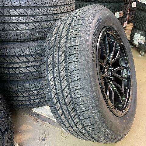 20x9 Fuel D679 Rebel Black Wheels 33