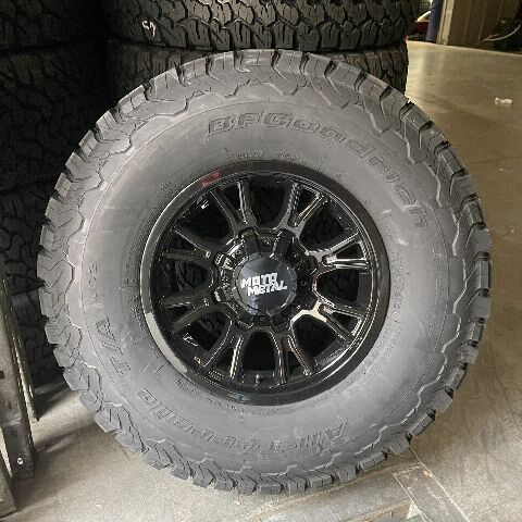 4) 17x9 Moto Metal MO810 Wheels 35